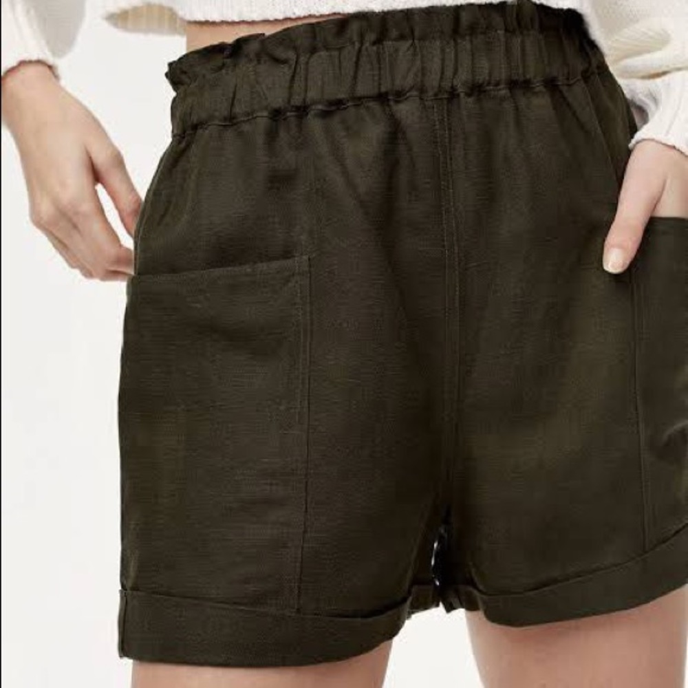 Aritzia - Wilfred Harulia Shorts in Black XS